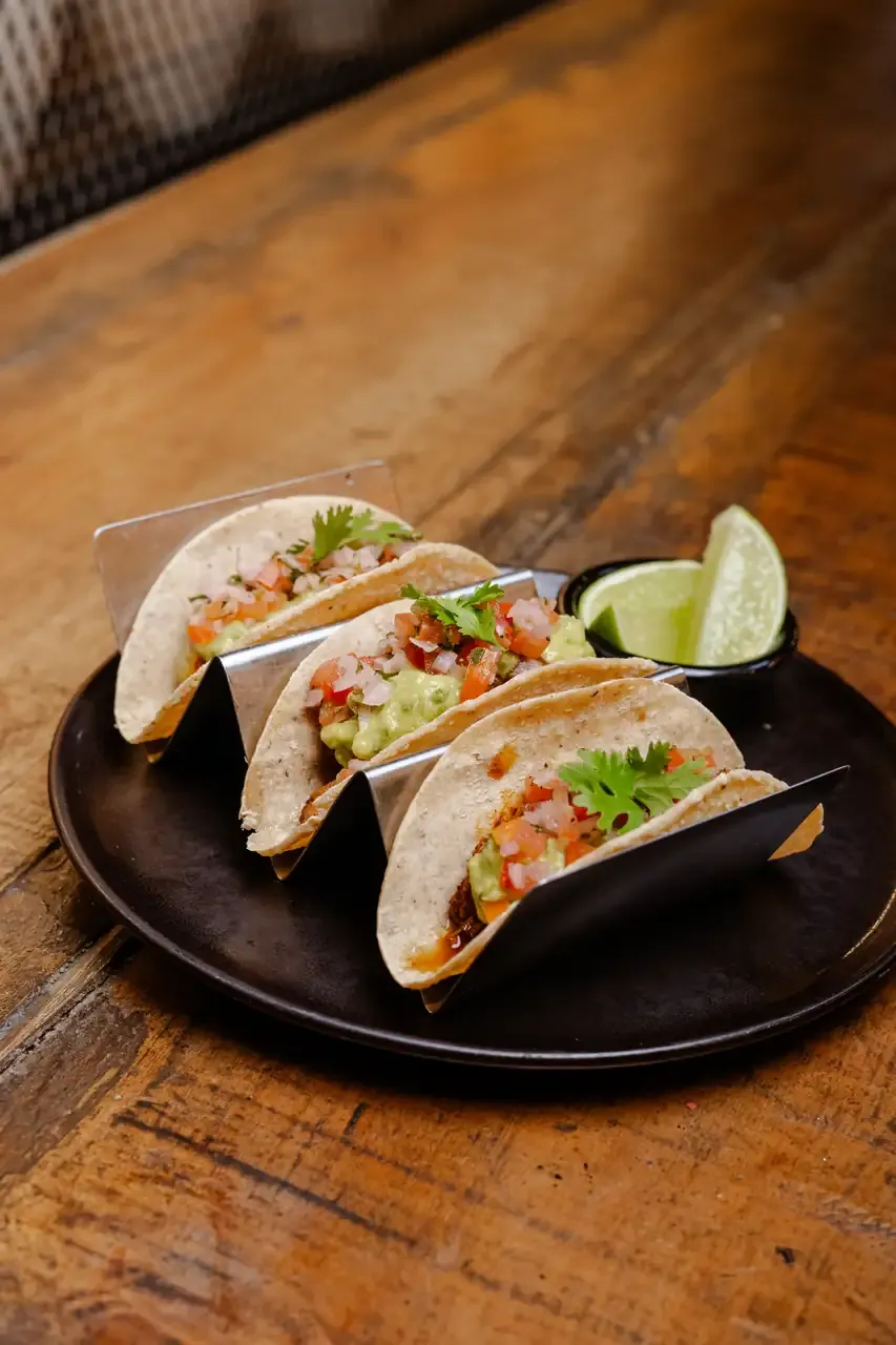 Gastronomía y bebidas de La Industria Bolera
