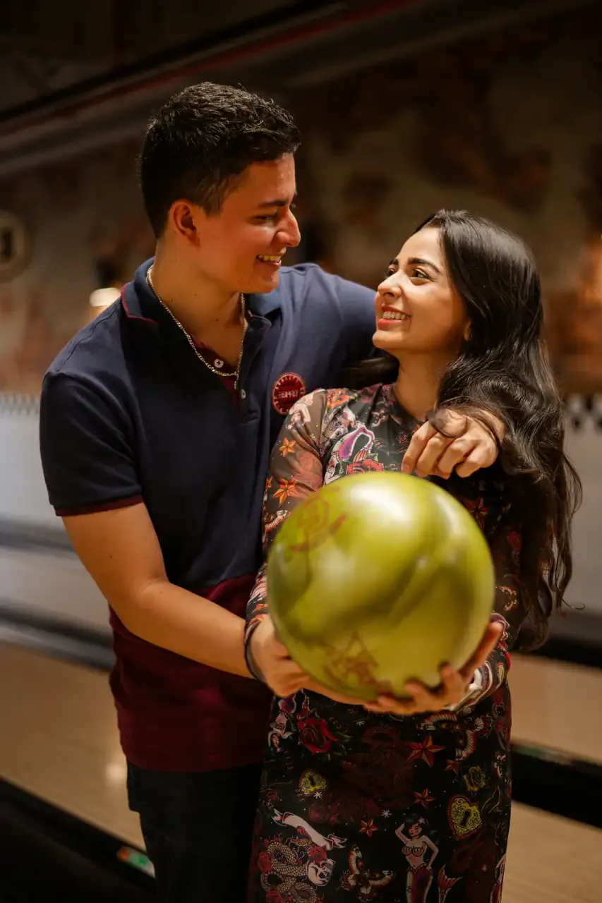 Experiencia de bowling en La Industria Bolera
